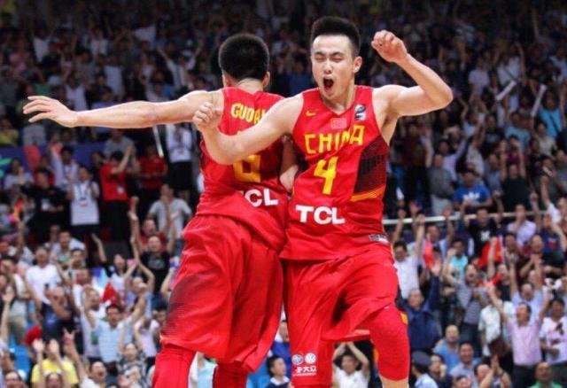 中国男篮：后卫球员基本确定，辽篮双子星、方硕和赵睿锁定名额(2)