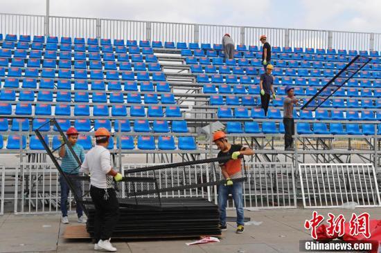 2015nba中国赛上海站场馆外 NBA中国赛上海球馆外(1)