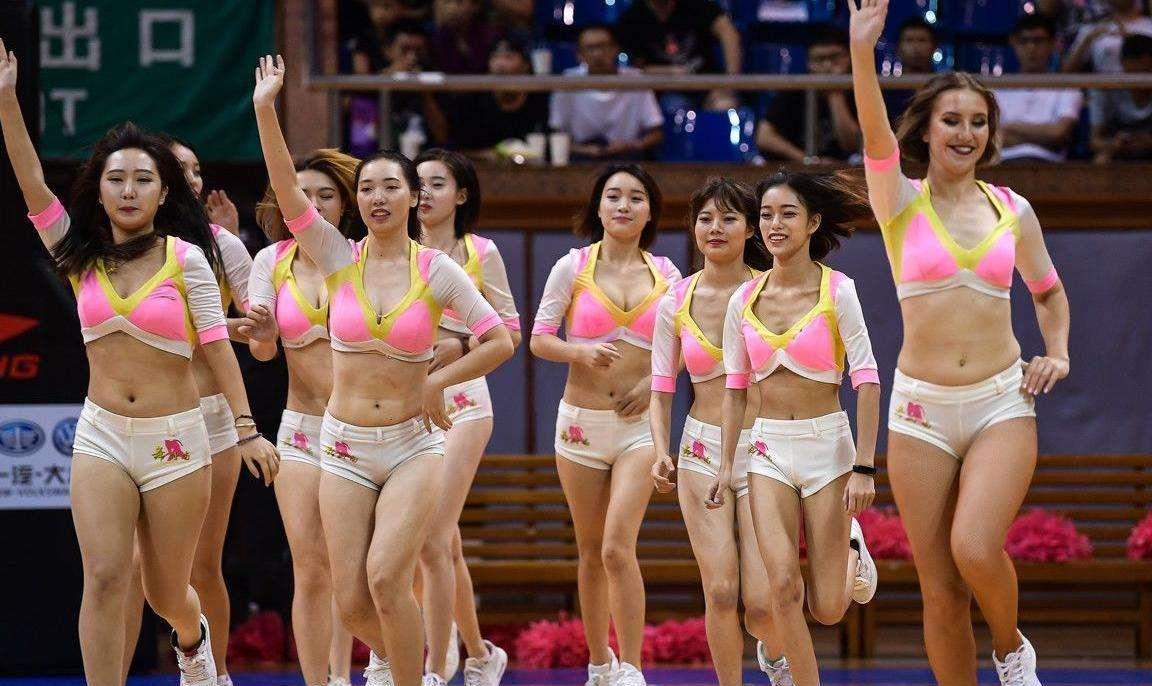 中国美女最担心的NBA拉拉队“潜规则”出台后，她们为何还愿意加入(4)