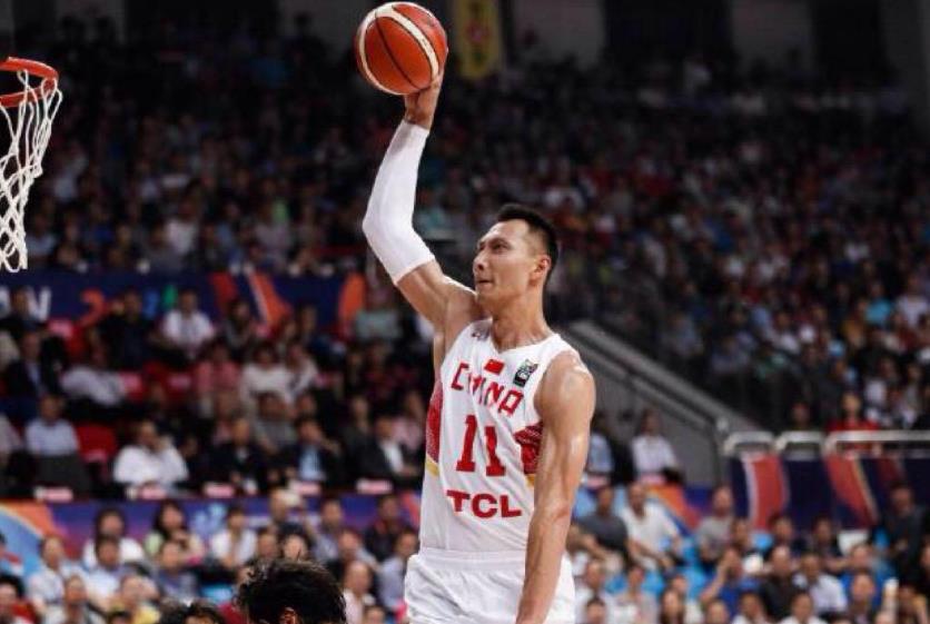 08年奥运会中国男篮球员，如今仅剩3位留在赛场上，网友：不容易(4)
