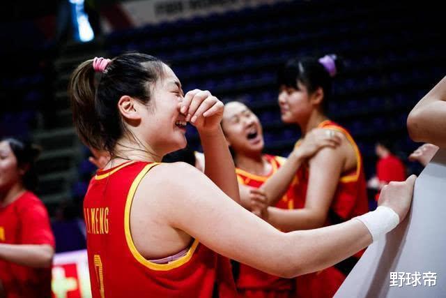 身高1米65，带队35分大胜，打哭中国女篮！女篮的噩梦终于退役了(7)