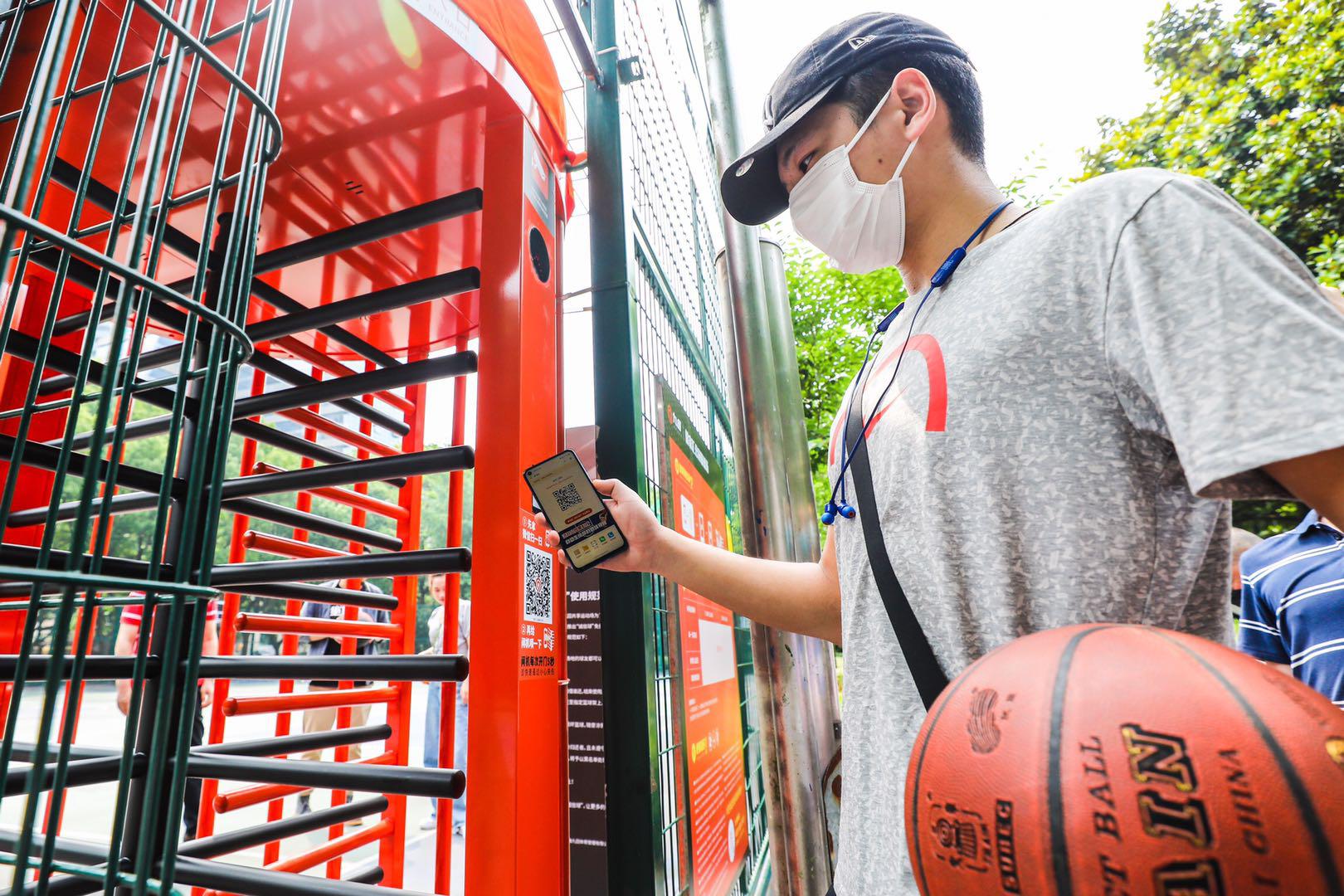 这一上海最著名的篮球圣地, 为啥偏要加上这么一扇“门”?(8)