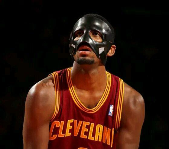 nba戴面具 那些戴过面具的NBA巨星(4)