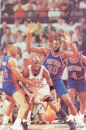 nba1991年东部决赛录相 1991年NBA总决赛第一场——遗憾的绝杀(2)