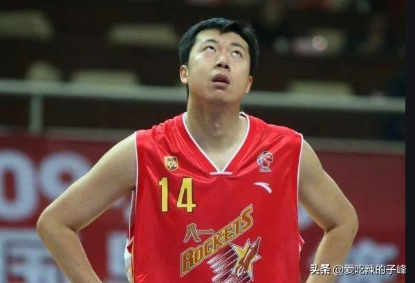 最早进入nba的中国球员 第一个进入NBA的中国球员(2)