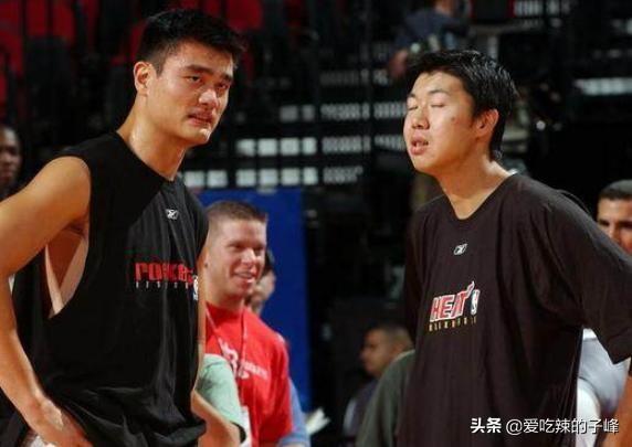 最早进入nba的中国球员 第一个进入NBA的中国球员(6)