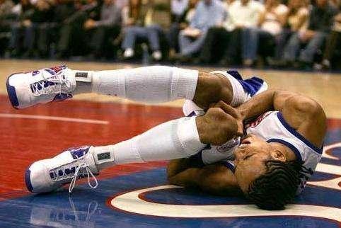 nba十大最严重的受伤 NBA历史5大最严重受伤(1)