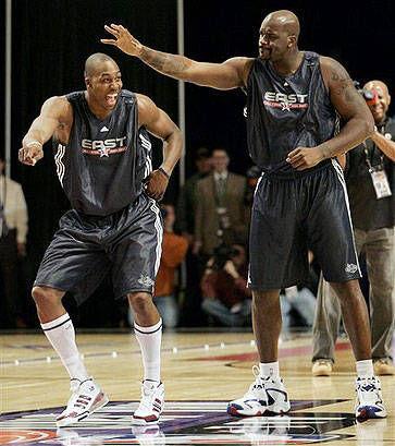 nba篮球比赛跳舞 NBA球员赛场“双人舞”(5)