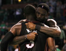 nba球星拥抱 NBA球星紧紧拥抱的那一刻(4)