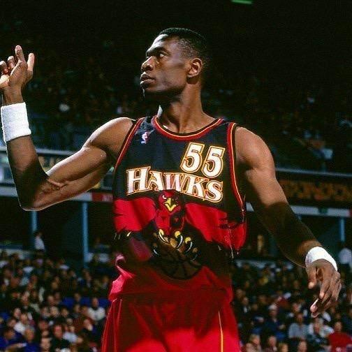 nba90号球衣是谁 NBA90年代中的9大球衣(4)