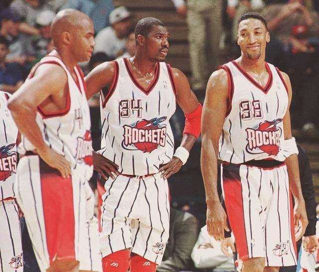 nba90号球衣是谁 NBA90年代中的9大球衣(9)