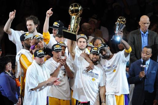 nba10年总冠军成员 NBA近10年总冠军最有价值球员(30)