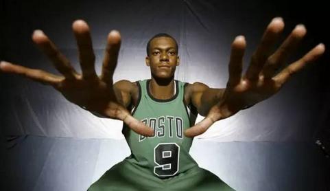 nba谁的手最长 NBA谁的手掌最长(4)