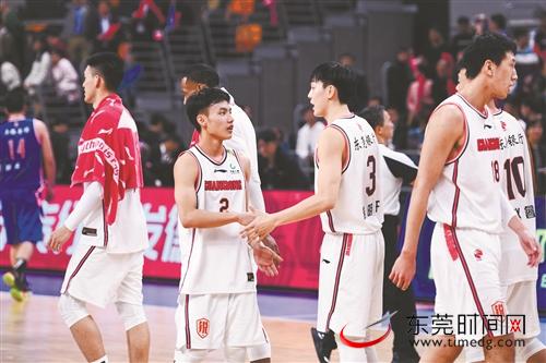 新一届中国男篮24人集训名单公布, 宏远新锐胡明轩、杜润旺、徐杰入选(1)