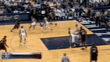 王治郅的nba生涯 王治郅在NBA的7大高光时刻(3)