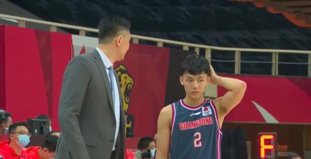 天才少年杨鸣，能力超越郭士强，他能否接替杜锋成为男篮主教练？(3)