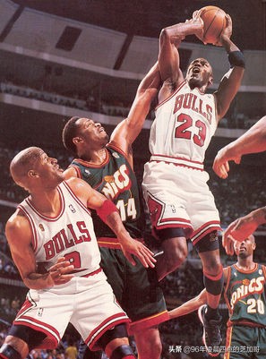 1993nba总决赛第一场 1997年NBA总决赛第一场——完美的压哨绝杀(1)