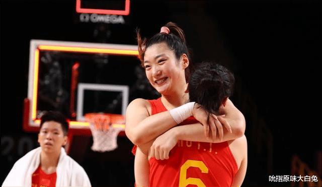 CCTV5+直播中国女篮VS澳大利亚，李月汝优势大，进8强能否拿奖牌(7)