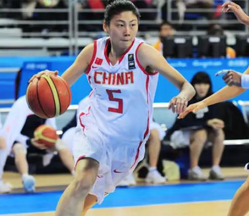 敢打敢拼的卞兰，曾带领女篮赢得荣耀，北京奥运表现格外出色(4)
