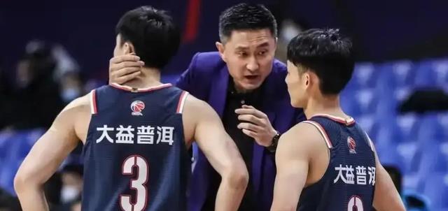 张庆鹏揭晓宏远三少入选中国男篮原因，杜锋做的真没错(3)