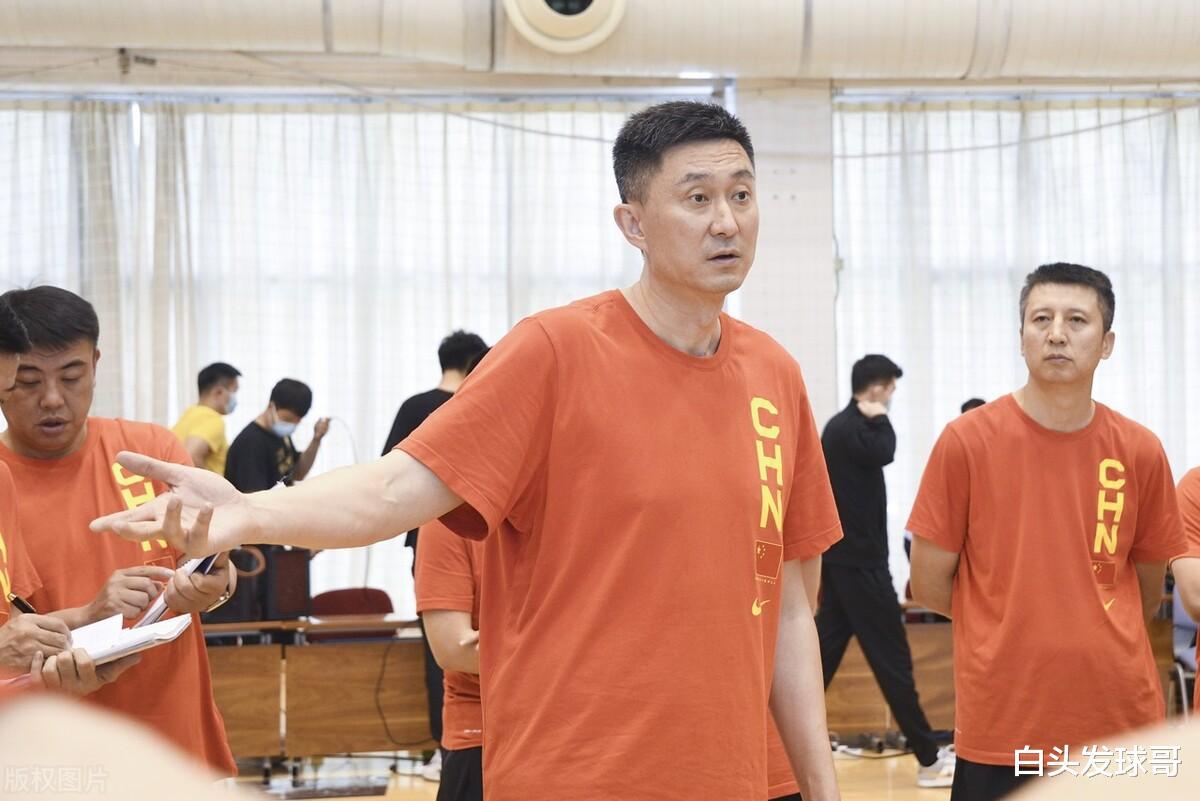 中国篮协正式官宣，姚明重拳出击，杜锋亚洲杯争冠指日可待(2)