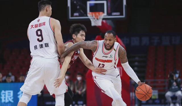 正式确定！中国男篮主力内线或回归CBA，广东有望成最大潜在下家(1)