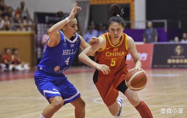 中国女篮最强后卫王思雨，球风和她的颜值并存的女篮选手！(4)