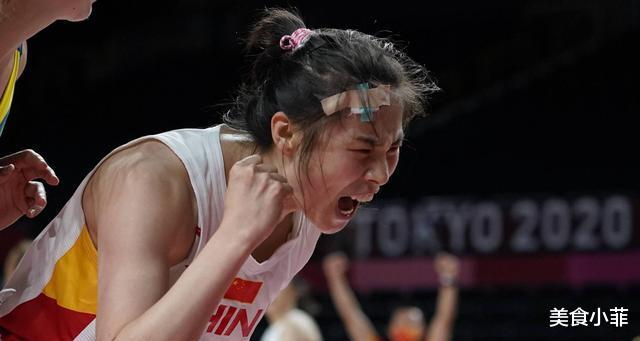 中国女篮最强后卫王思雨，球风和她的颜值并存的女篮选手！(8)