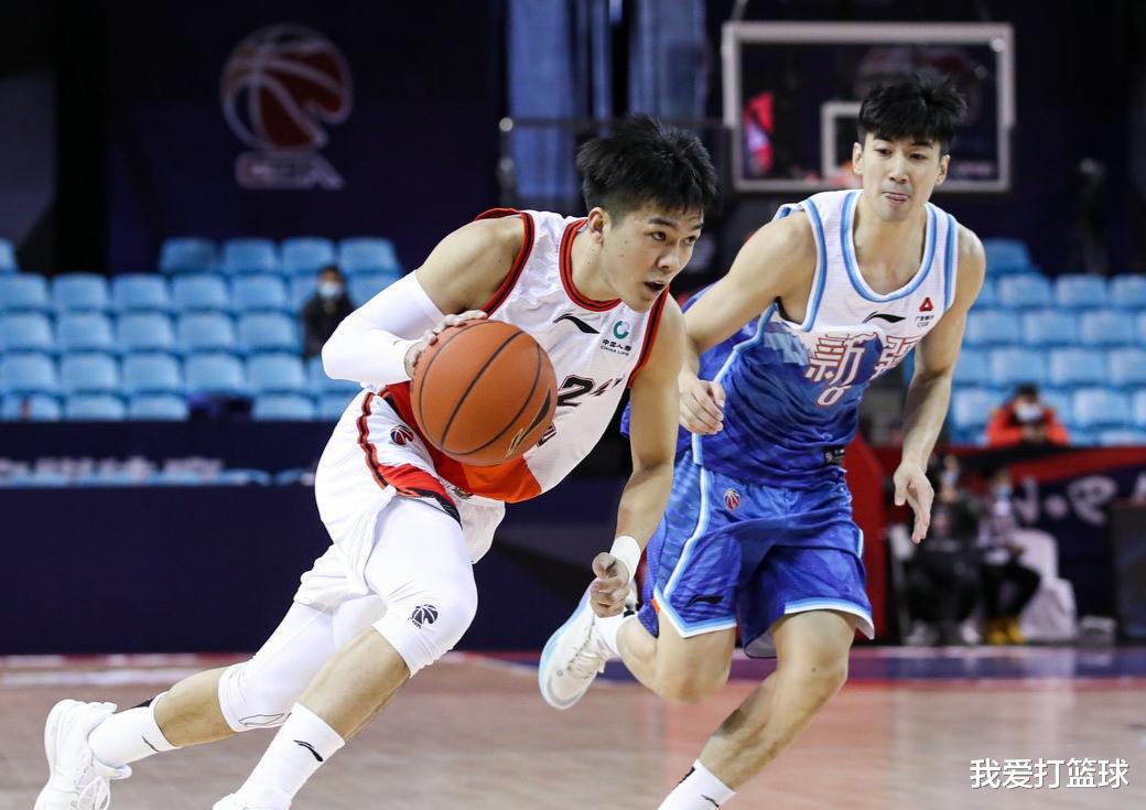 中国3名球员或落选NBA，黄荣奇加盟新疆队，俞泽辰22岁生日(2)