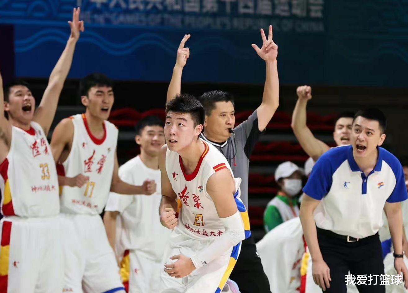 中国3名球员或落选NBA，黄荣奇加盟新疆队，俞泽辰22岁生日(3)
