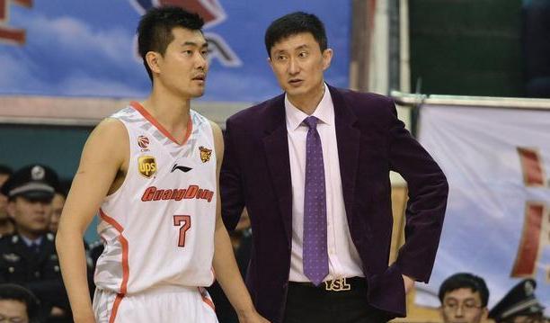 王仕鹏没回球队任职，却选择做起解说，广东教练团有他的位置吗(3)