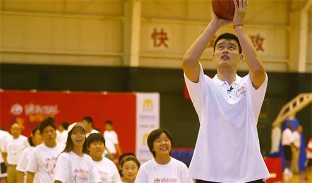 2018年中国男篮夺得亚运会冠军，成就超过了姚明？在亚运会上是的(2)