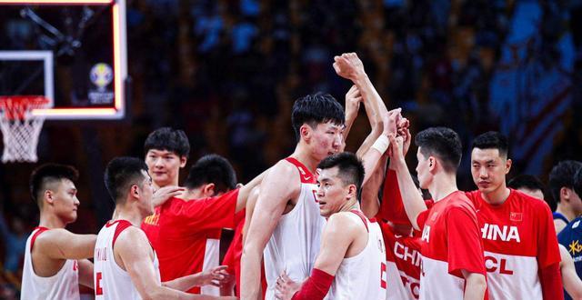 男篮亚洲杯最新积分榜，中国队淘汰赛对手出炉，杜峰或死拼省队(2)