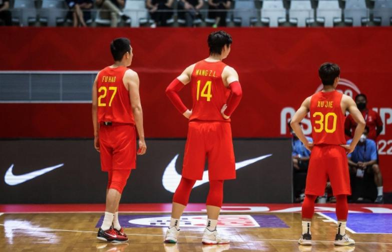 中国男篮迎来了好消息，杜锋终于做出了正确选择，杨鸣非常开心(1)