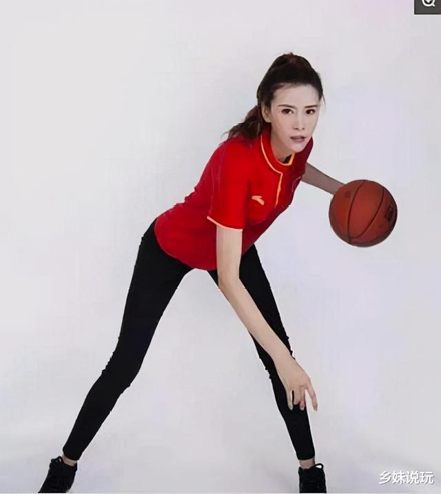 中国女篮身高1.95米，曾参加非诚勿扰，现在31岁的她怎么样了(9)