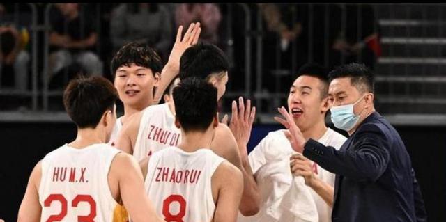 中国男篮热身迎战伯克利分校，世锦赛前最后检验阵容，周琦该出场(4)