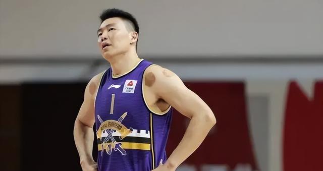 正式告别！中国男篮大牌球员无球可打，离开CBA赛场(2)
