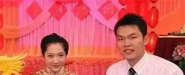 朱芳雨的二任老婆，朱芳雨为何与结发妻子离婚而选择广州富二代呢(6)