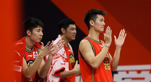 怒砍54分！中国男篮天才后卫迎来大爆发，成为冲冠拼图，让人期待(3)