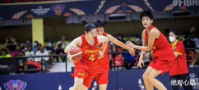 亚锦赛决赛：李文霞哑火王静半场砍12分，中国女篮30-44澳大利亚(4)