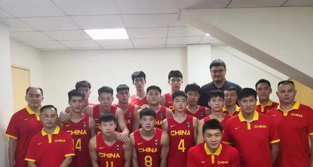 正式确定！中国男篮名将下课，告别国家队，执教成绩让人失望(1)