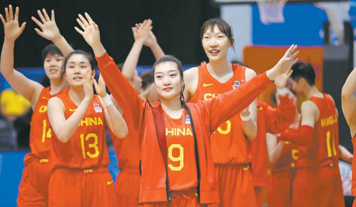 点燃球市！中国女篮出征世界杯，当地球迷支持，最强阵争开门红(6)