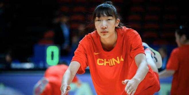 中国女篮63分大胜韩国队，女版勒布朗詹姆斯六中五，闪耀全场(4)