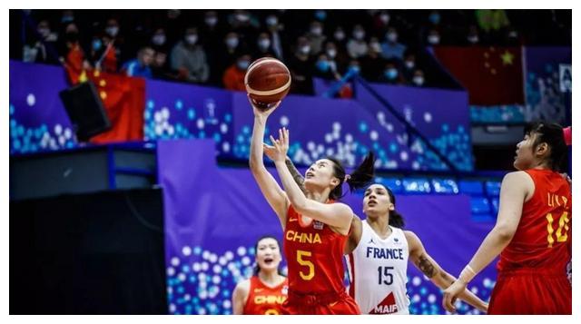中法女篮世界杯八强赛，中国队有三个优势，阵容深度高，经验丰富(2)