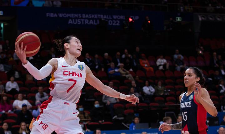 时隔28年重入世界杯四强，这支中国女篮如何炼成？(3)
