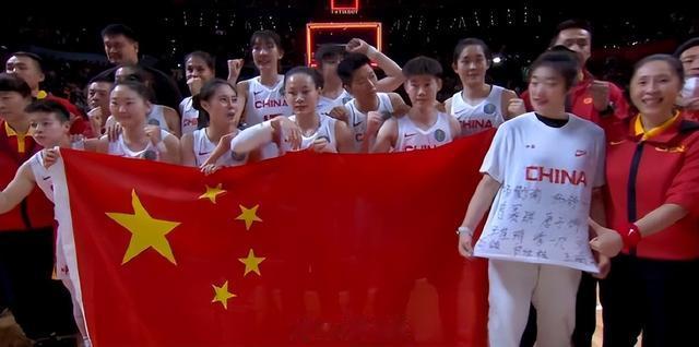 中国女篮有俩河南姑娘，河南女篮主教练：咱河南的骄傲(1)