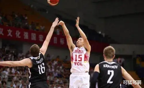 中国男篮移动投篮技术比较好的球员，基本都集中在00后(3)