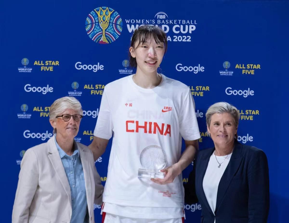 世界杯勇夺亚军，追平历史最好成绩，谁才是中国女篮最棒的球员？(4)