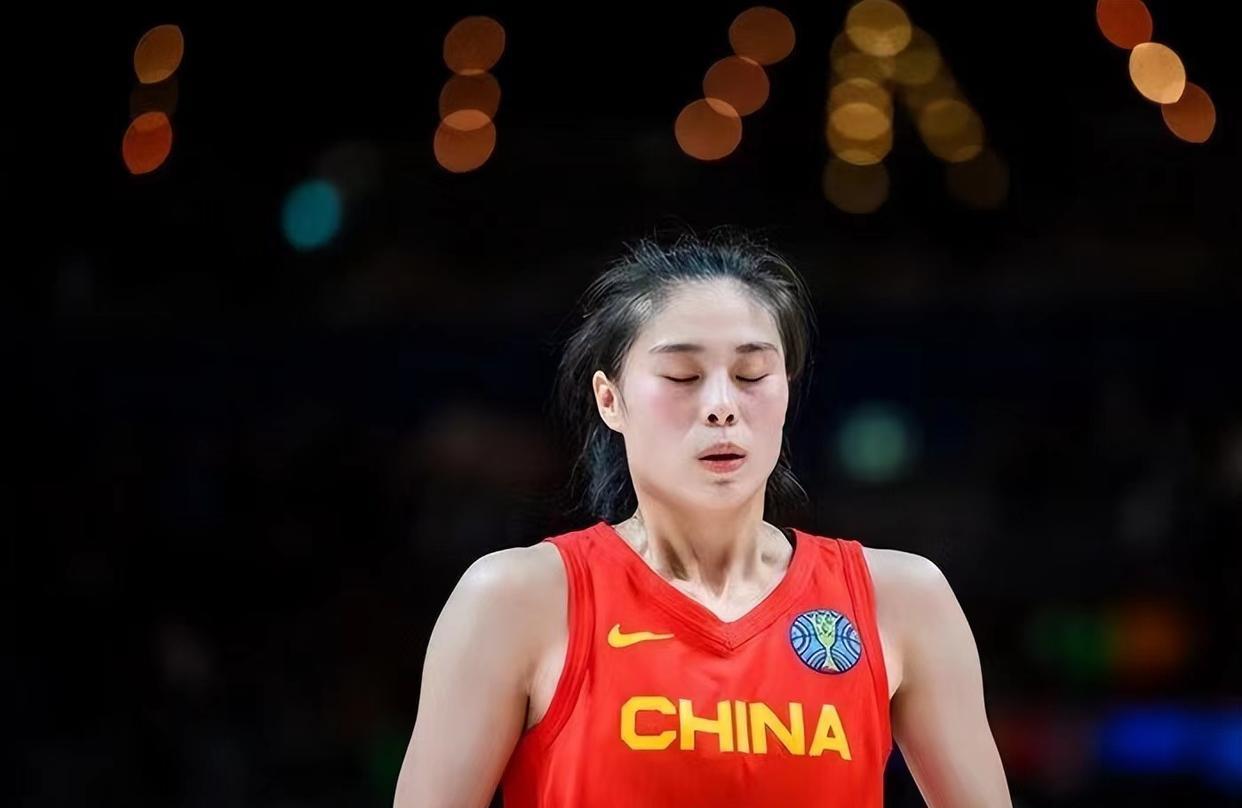 世界杯勇夺亚军，追平历史最好成绩，谁才是中国女篮最棒的球员？(10)