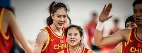 世界杯勇夺亚军，追平历史最好成绩，谁才是中国女篮最棒的球员？(12)